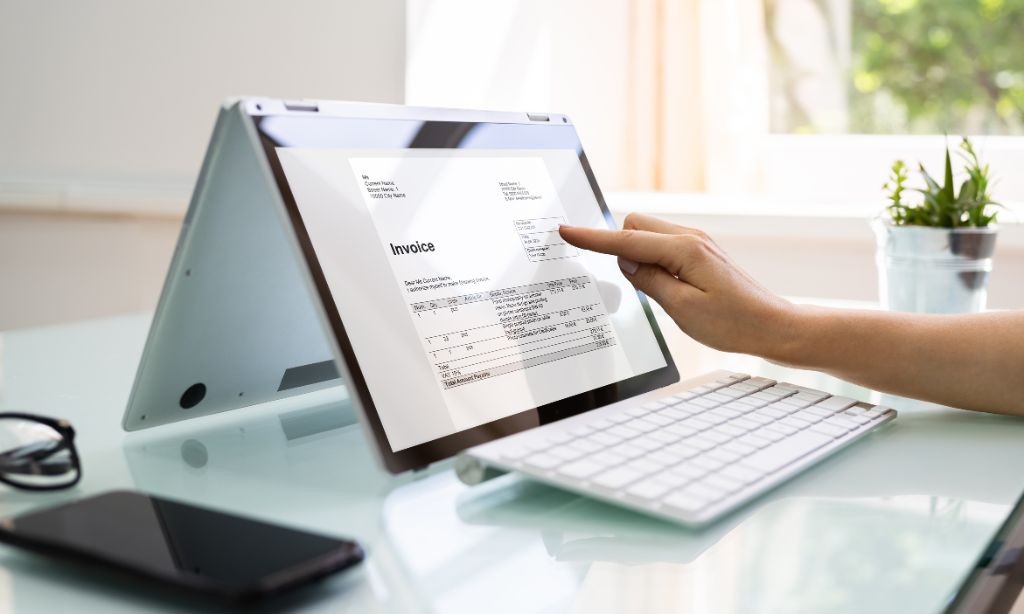 Noticias_eus-COMMERCE
